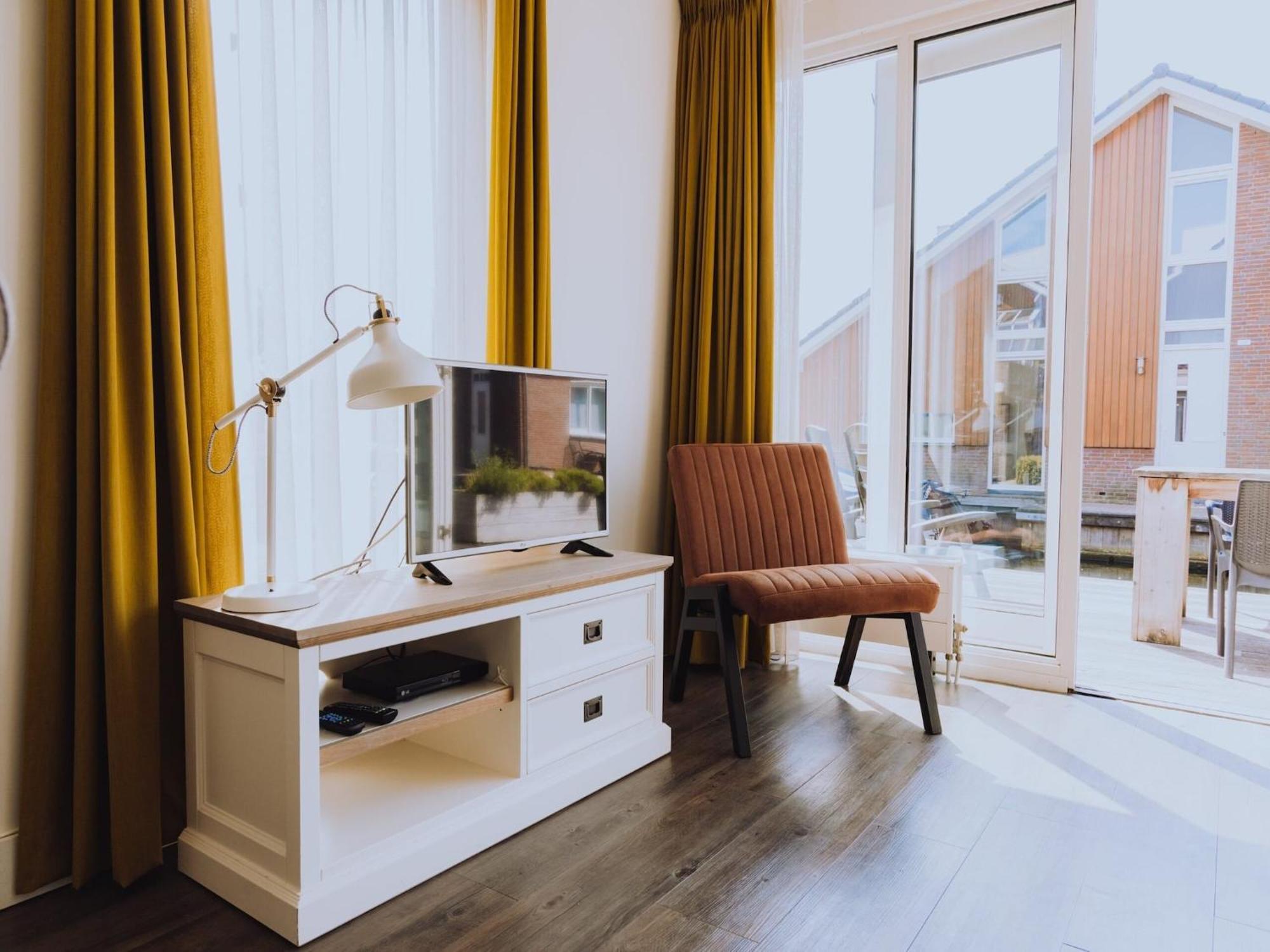 Lake-View Apartment Close To Amsterdam Uitgeest ภายนอก รูปภาพ