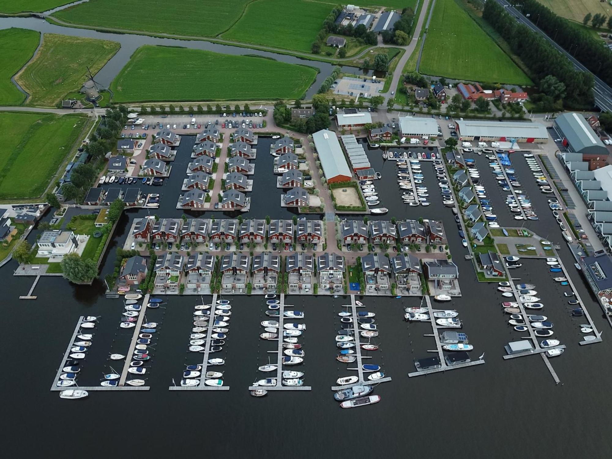 Lake-View Apartment Close To Amsterdam Uitgeest ภายนอก รูปภาพ