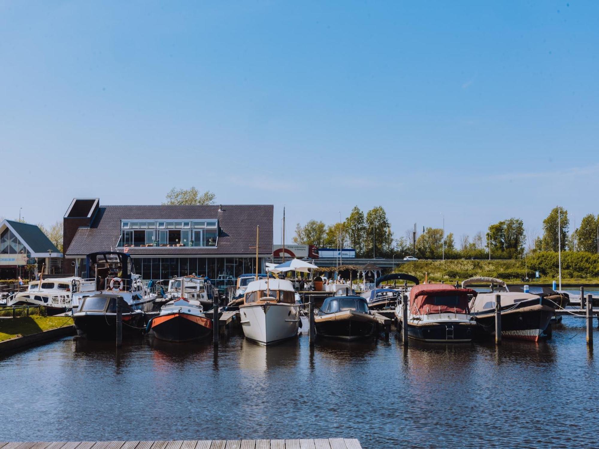 Lake-View Apartment Close To Amsterdam Uitgeest ภายนอก รูปภาพ